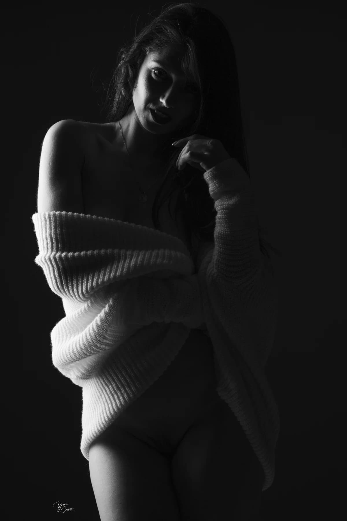 Shooting éditorial Mandy Ardèche studio — photographe mode sud France