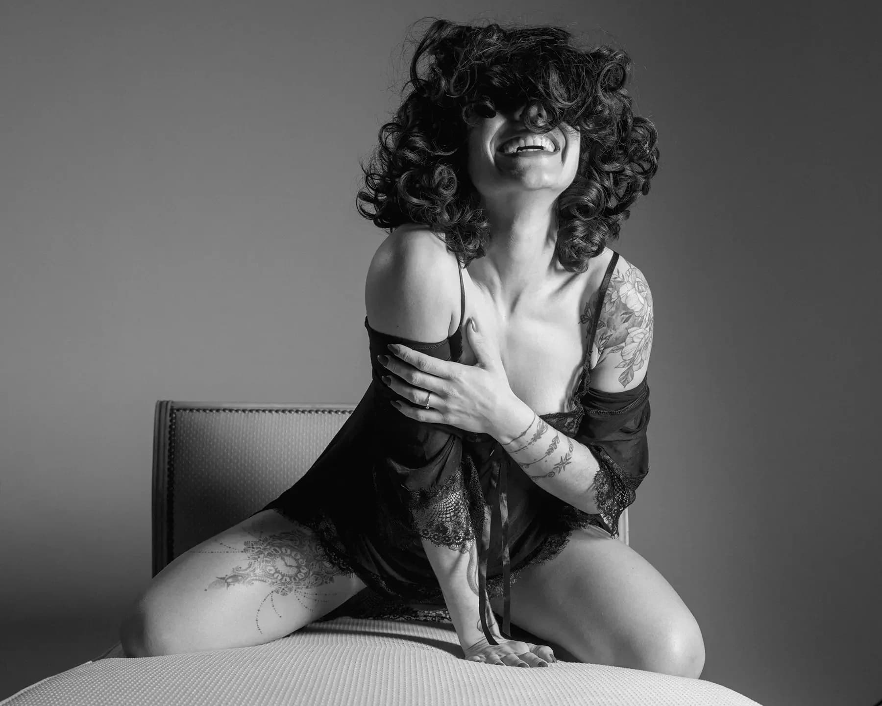 Book modèle Sabrina Ardèche éclairage studio — photographe mode sud France