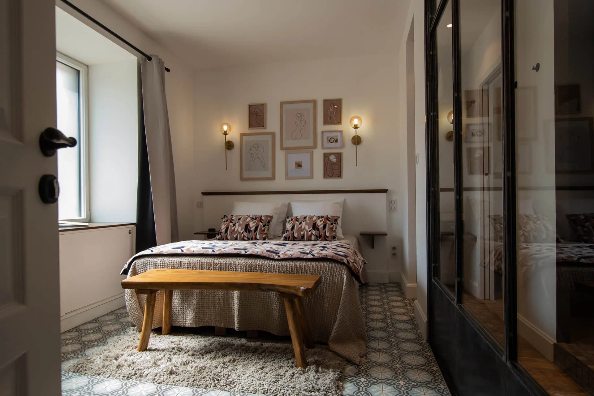 Chambre d'hôtes cosy avec décoration soignée