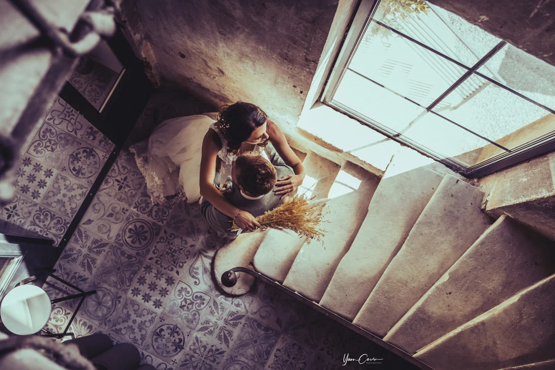 Photographe mariage Drôme provençale — couple au Domaine du Trusquin