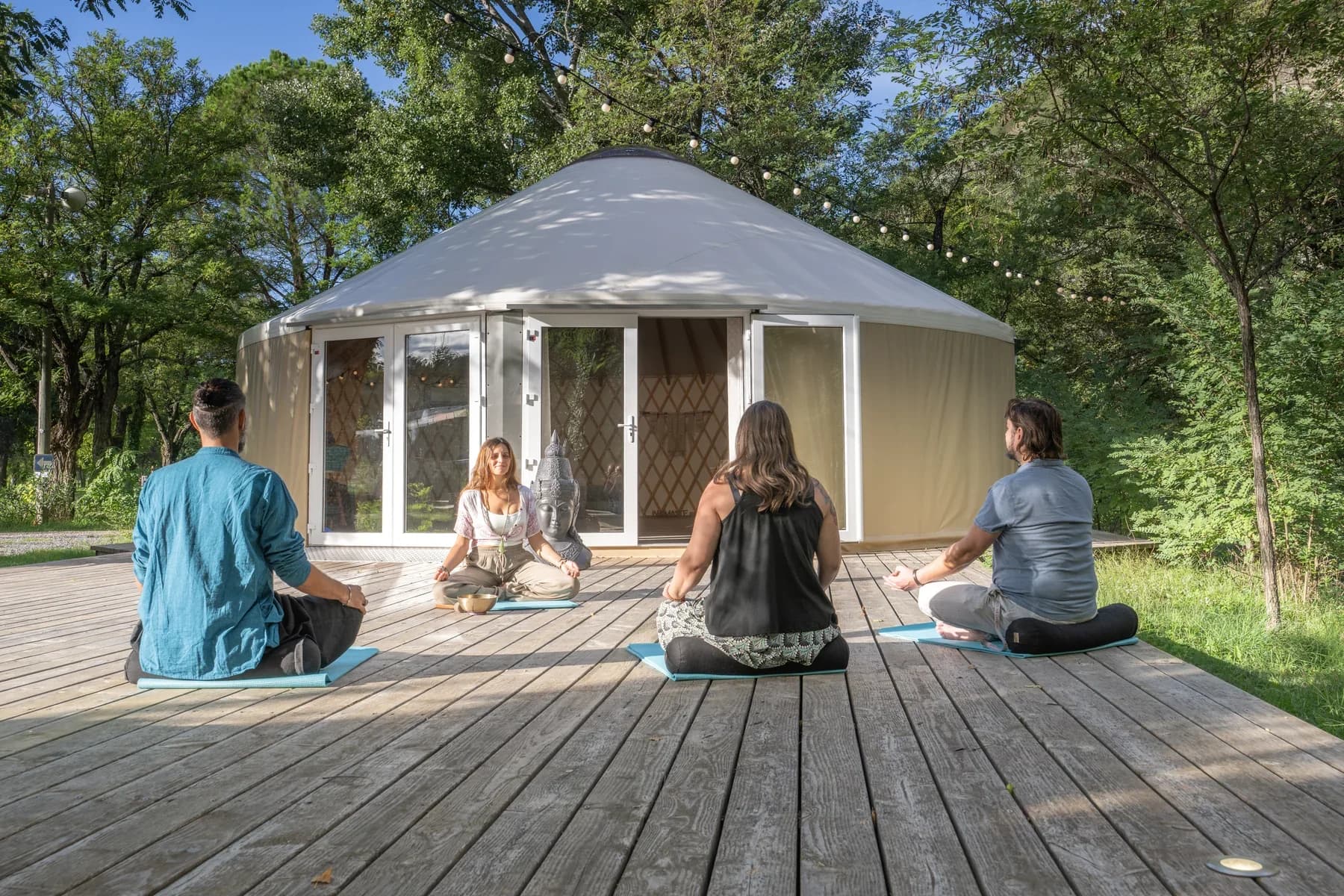 Camping Village Nature Zen à Uzer, Ardèche — hébergements au cœur de la nature en Sud-Ardèche