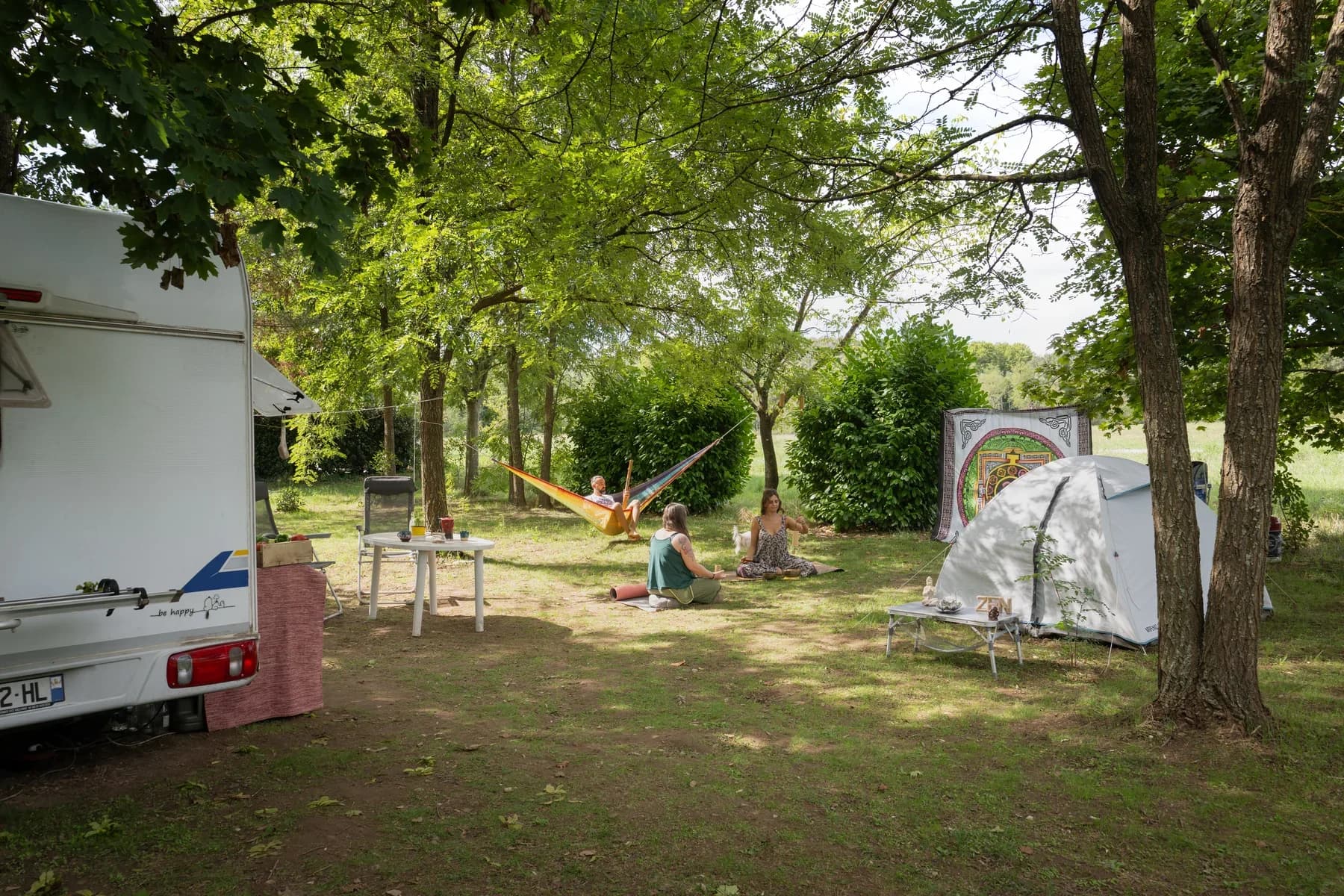 Camping Village Nature Zen à Uzer, Ardèche — hébergements au cœur de la nature en Sud-Ardèche