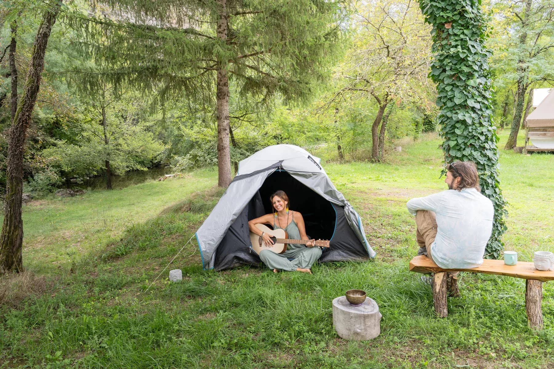 Camping Village Nature Zen à Uzer, Ardèche — hébergements au cœur de la nature en Sud-Ardèche