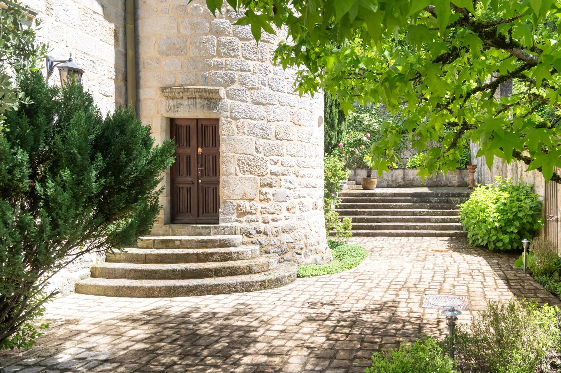 Photographe immobilier en Vaucluse : sublimer mas et bastides provençaux