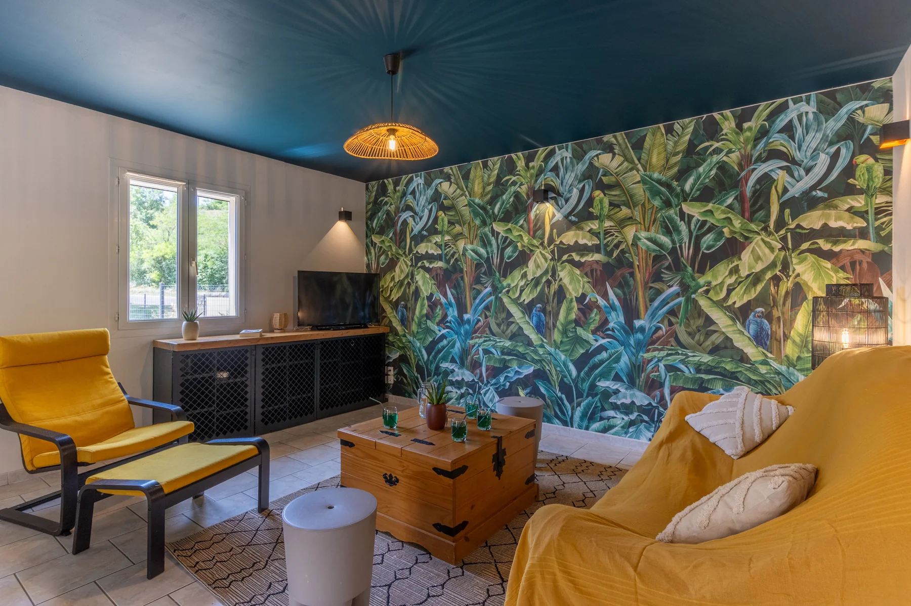 Location saisonnière salon conciergerie Airbnb