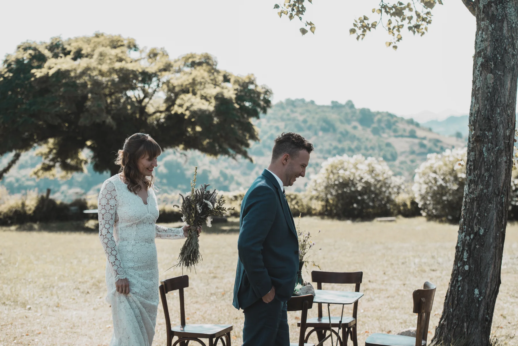 Outdoor ceremony under a grand tree — Domaine Les Ranchisses, Largentière