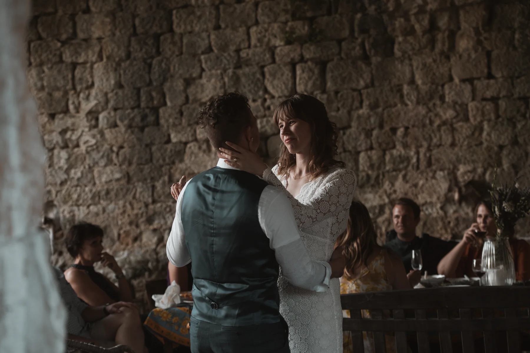 First dance in a vaulted hall — Théâtre du Moulinage, Joyeuse