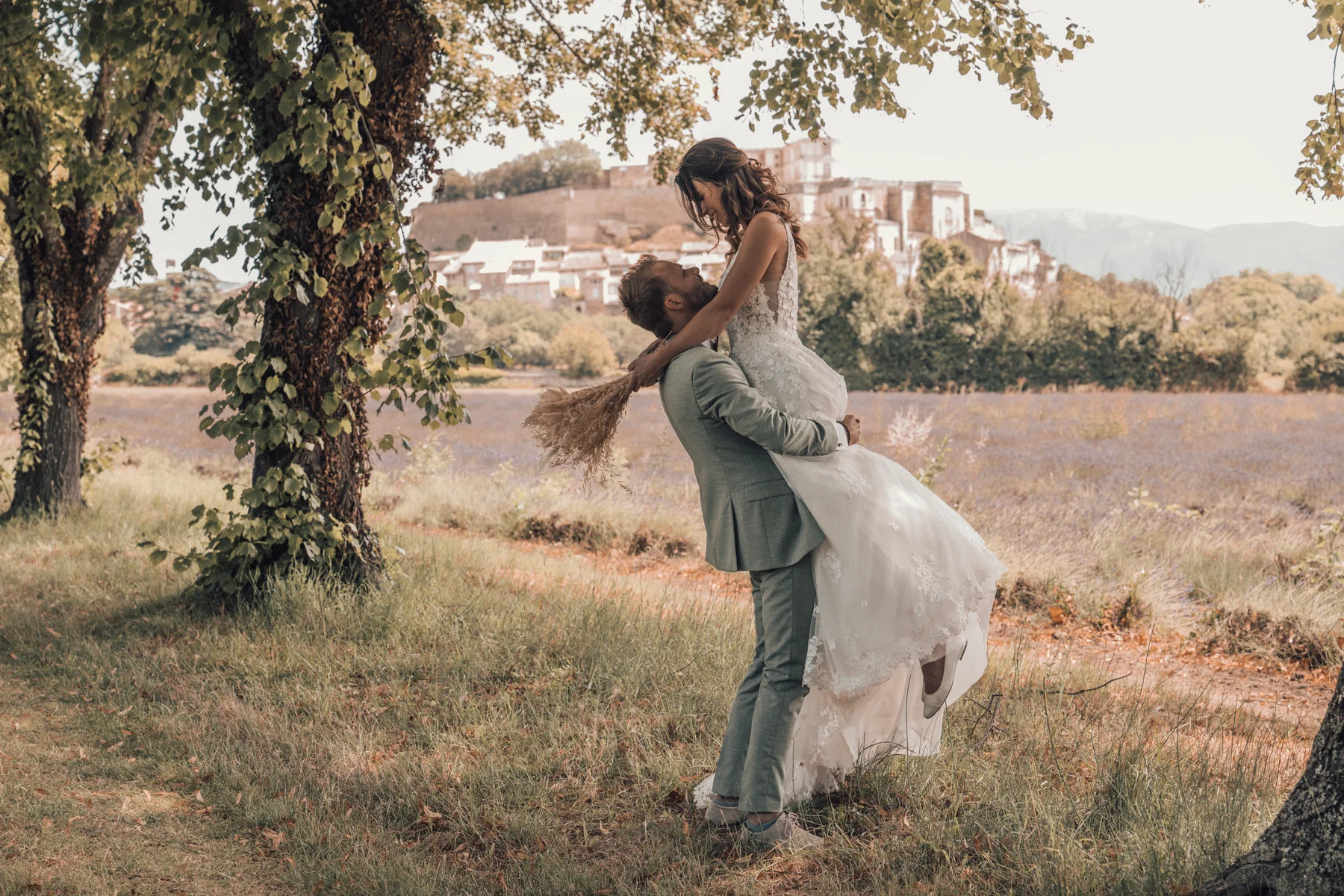 Outdoor couple session — wedding in the Gard